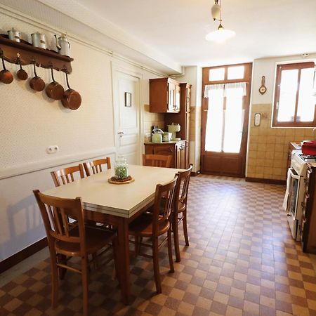 Location De Chambres Bienvenue Chez Meme Treigny Buitenkant foto